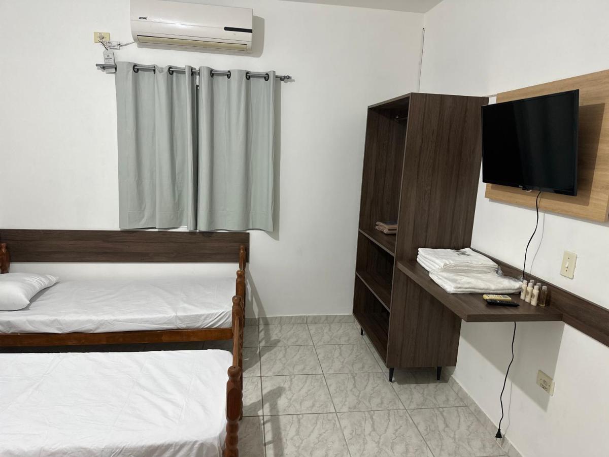 Casa Da Zeze Pousada & Hotel Itaboraí エクステリア 写真
