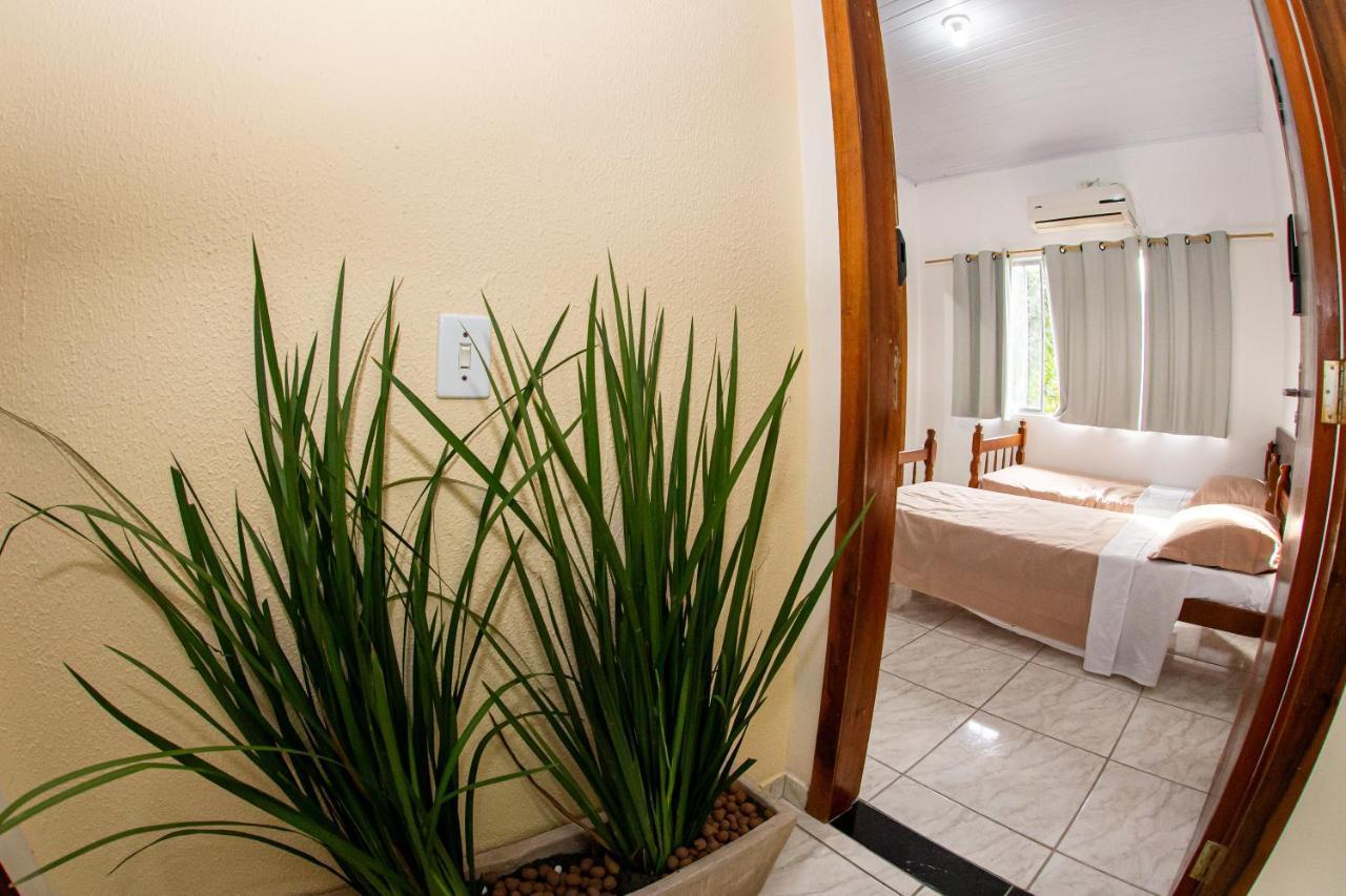 Casa Da Zeze Pousada & Hotel Itaboraí エクステリア 写真